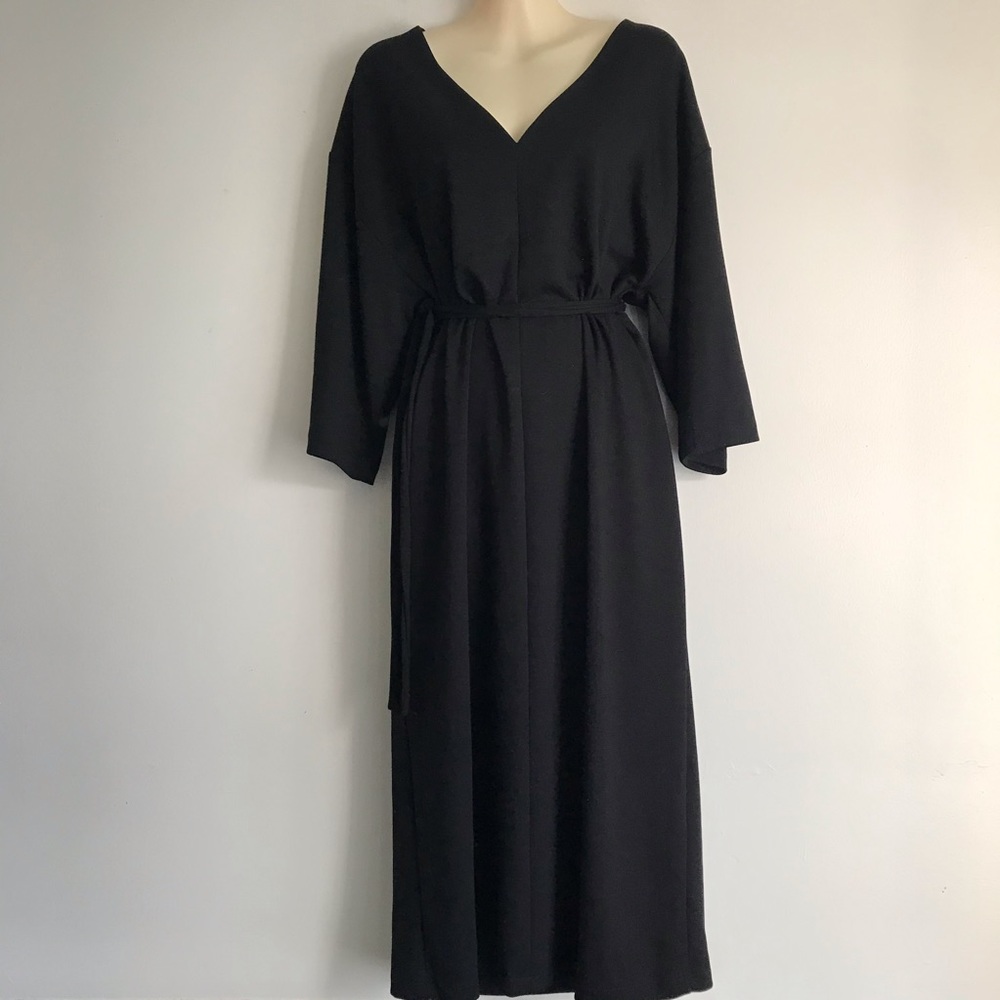 Zara Black V‑Neck Long Sleeve Midi Dress